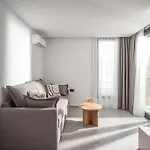 Euphoria Junior Suite With Jacuzzi By Senaon Urban Living