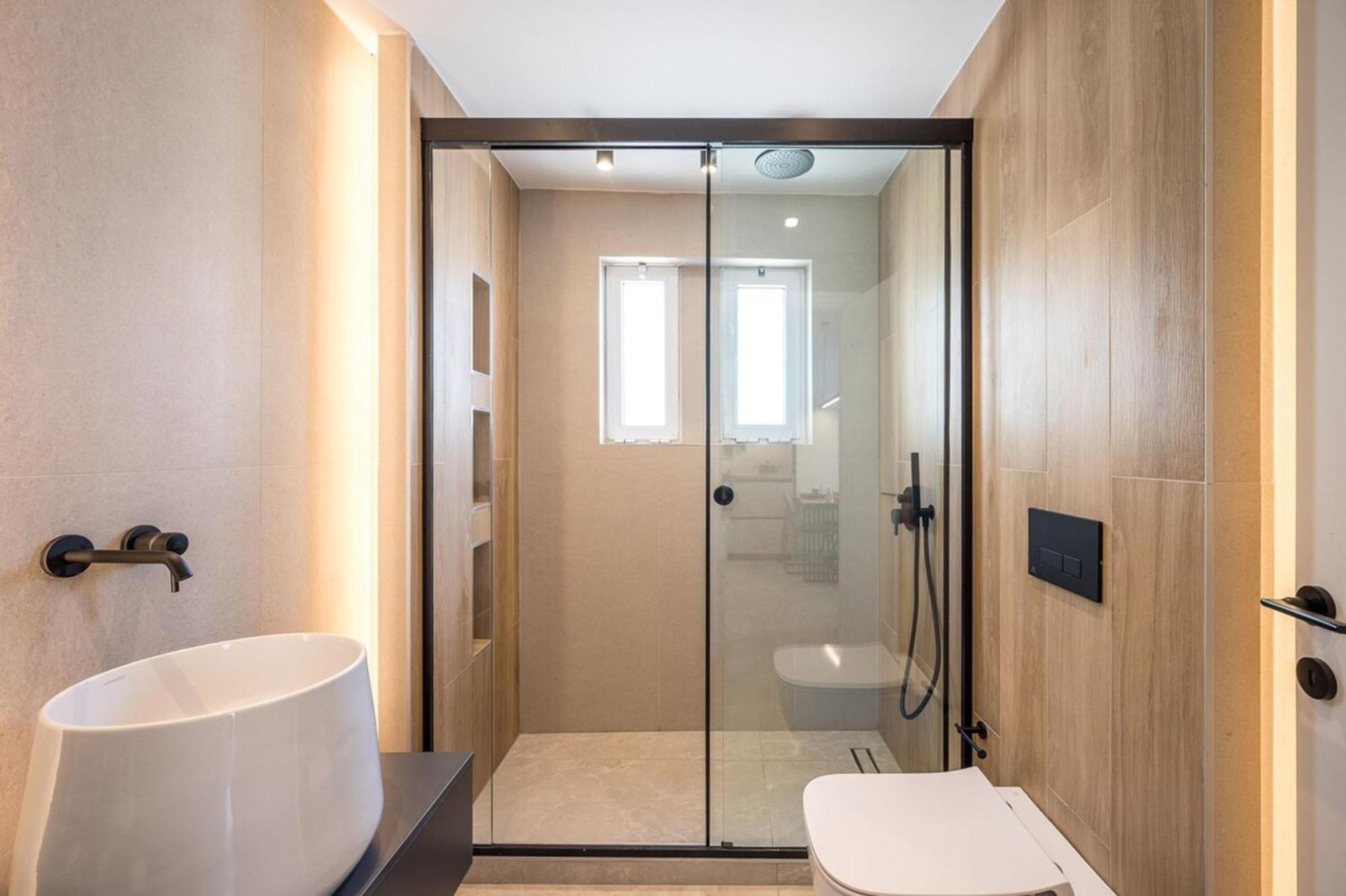 Euphoria Junior With Jacuzzi By Senaon Urban Living *