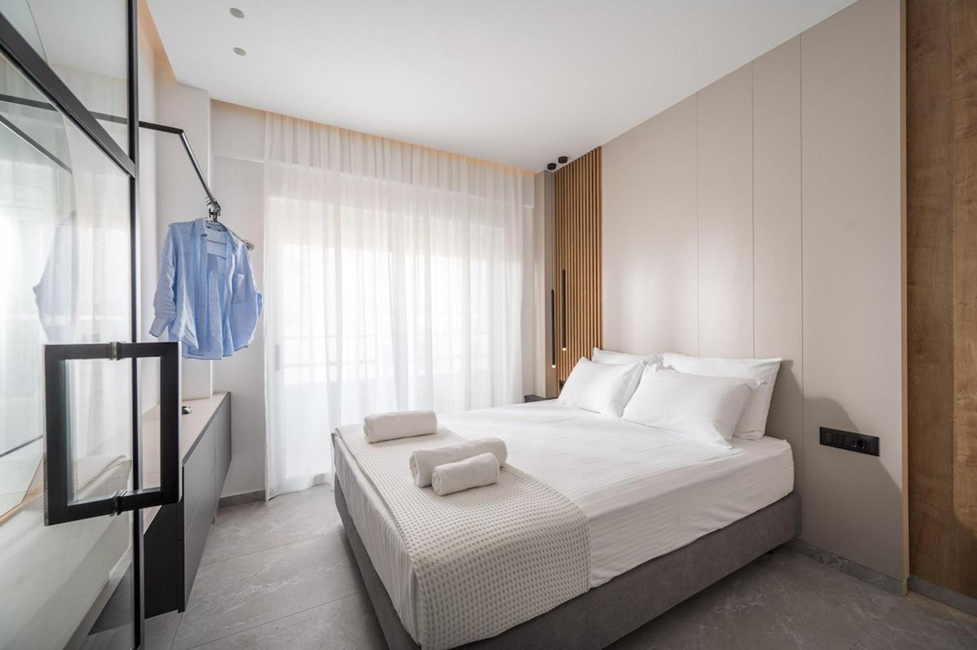 Euphoria Junior With Jacuzzi By Senaon Urban Living