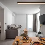 Euphoria Junior Suite With Jacuzzi By Senaon Urban Living